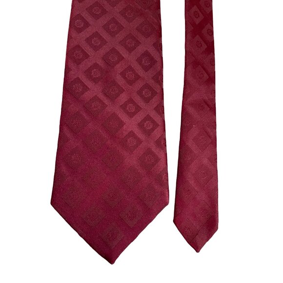 Vintage Wembley Mens Neck Tie Wide Polyester Geometric Red - Picture 2 of 5